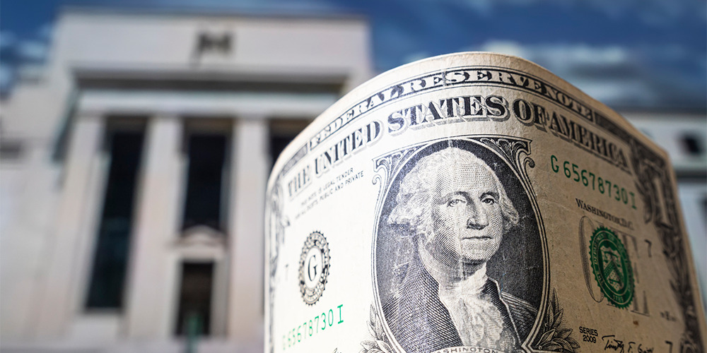 Dolar Melemah Jelang Pekan Bank Sentral