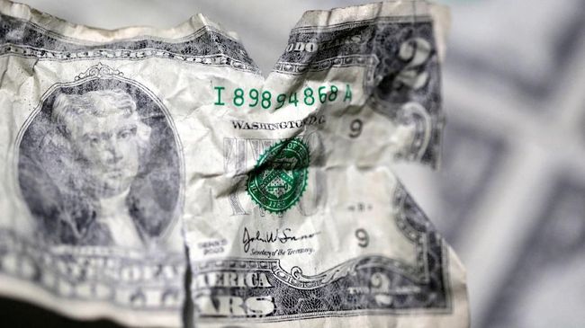 Dolar Melemah Jelang Revisi Data Ketenagakerjaan AS