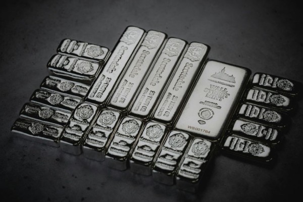 Perak Waspada Jelang Pidato Powell