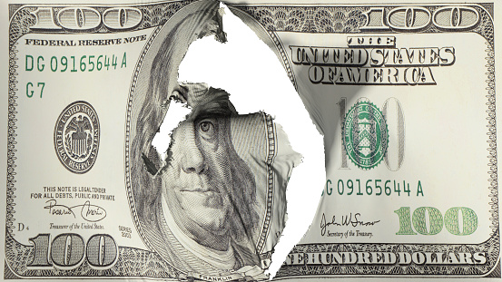 Sinyal Fed & Risiko Bank Menghantam Dolar 4 Sesi